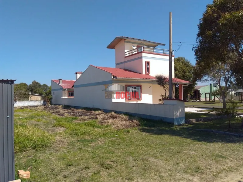 CASA COM TERRENO DE ESQUINA EM PRAIA ARROIO TEIXEIRA!: 23ª foto da galeria de imagens do imóvel