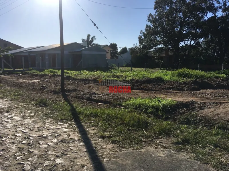 TERRENO DE ESQUINA 4 QUATRO QUADRAS DO MAR!: 9ª foto da galeria de imagens do imóvel