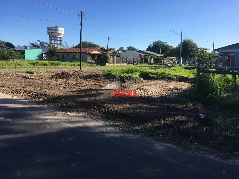 TERRENO DE ESQUINA 4 QUATRO QUADRAS DO MAR!: 10ª foto da galeria de imagens do imóvel