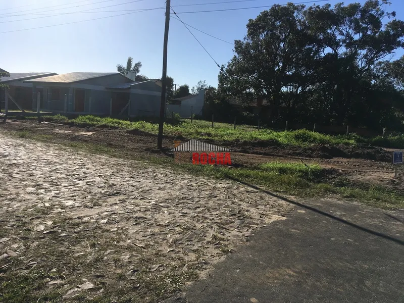 TERRENO DE ESQUINA 4 QUATRO QUADRAS DO MAR!: 1ª foto da galeria de imagens do imóvel