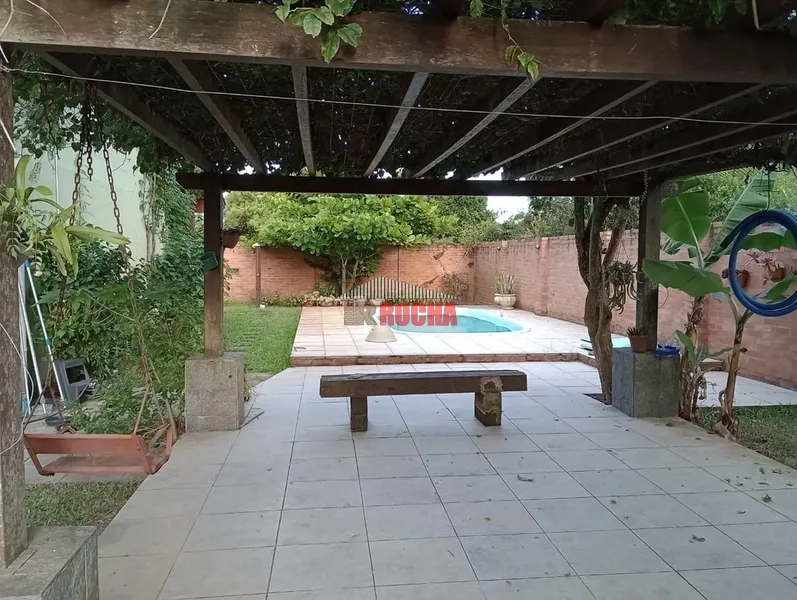 CASA COM PISCINA E DOIS TERRENOS!!: 12ª foto da galeria de imagens do imóvel
