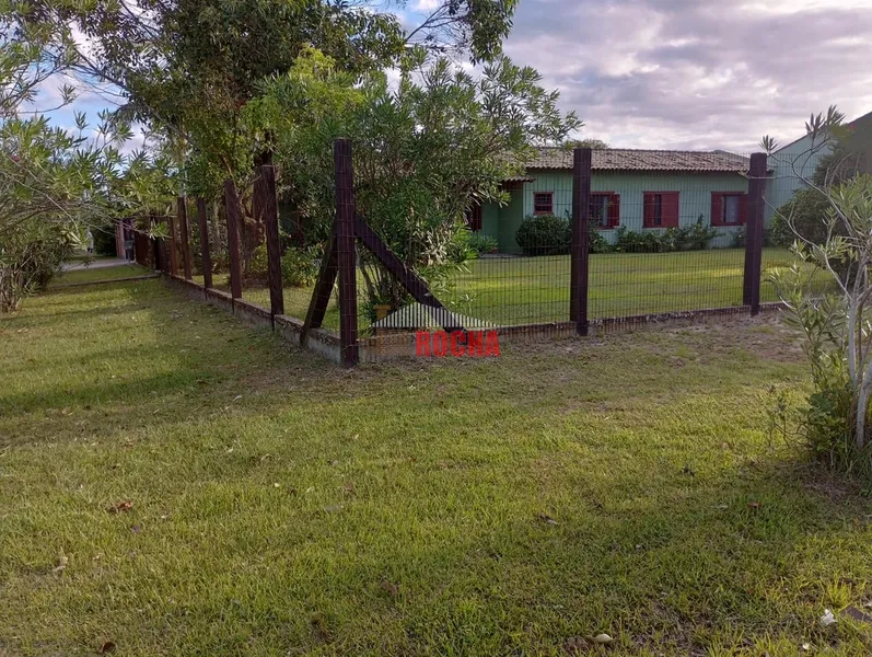 CASA COM PISCINA E DOIS TERRENOS!!: 18ª foto da galeria de imagens do imóvel