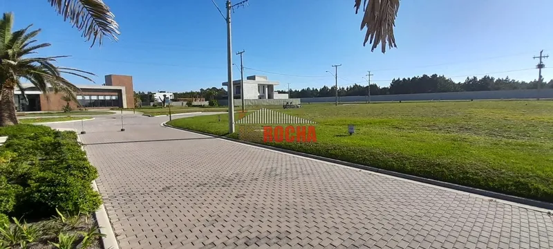 TERRENO EM RUA PRINCIPAL DE CONDOMÍNIO ARENAS!: 9ª foto da galeria de imagens do imóvel