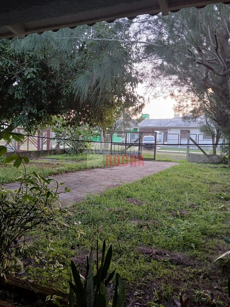 CASA A POUCOS  METROS DO MAR EM PRAIA DE ARROIO TEIXEIRA: 3ª foto da galeria de imagens do imóvel