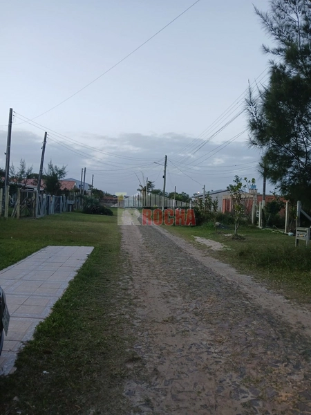 CASA A POUCOS  METROS DO MAR EM PRAIA DE ARROIO TEIXEIRA: 36ª foto da galeria de imagens do imóvel
