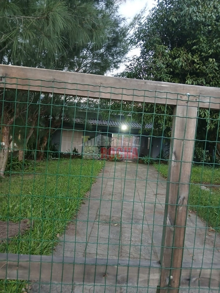 CASA A POUCOS  METROS DO MAR EM PRAIA DE ARROIO TEIXEIRA: 2ª foto da galeria de imagens do imóvel