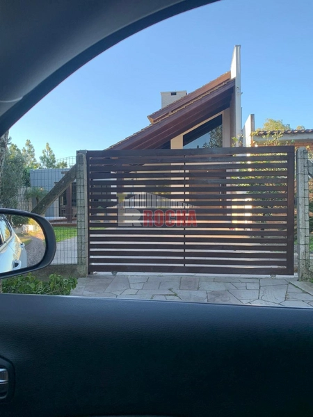 OFERTA! CASA COM AMPLO TERRENO DE ESQUINA EM PRAIA DE ARROIO TEIXEIRA: 3ª foto da galeria de imagens do imóvel