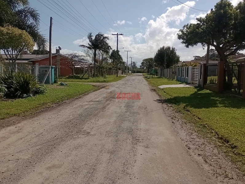 CASA COM AMPLO PÁTIO EM PRAIA ARROIO TEIXEIRA!: 15ª foto da galeria de imagens do imóvel