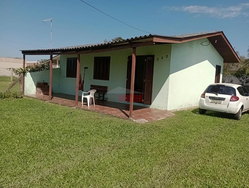 CASA COM AMPLO PÁTIO EM PRAIA ARROIO TEIXEIRA!: 2ª foto da galeria de imagens do imóvel