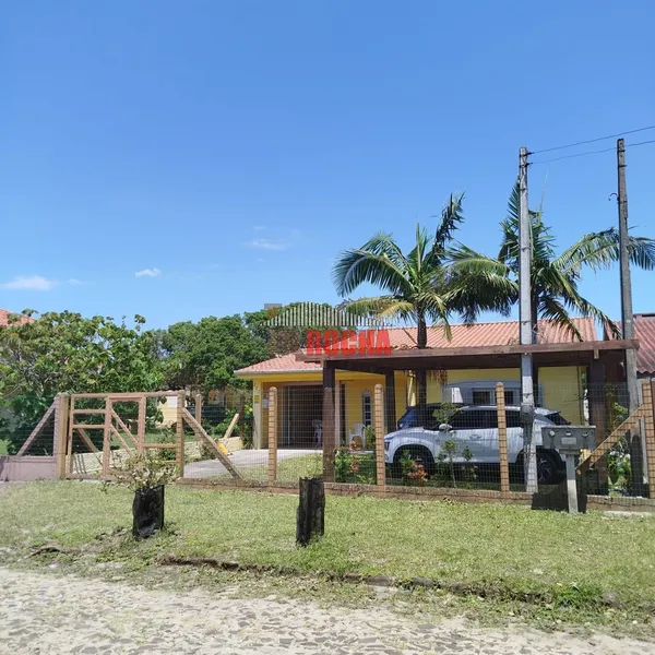 CASA 3 QUADRAS DO MAR PRAIA ARROIO TEIXEIRA: 1ª foto da galeria de imagens do imóvel