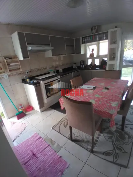 CASA COM 3 DORMITÓRIOS E  UMA SUÍTE  EM ARROIO TEIXEIRA!: 7ª foto da galeria de imagens do imóvel