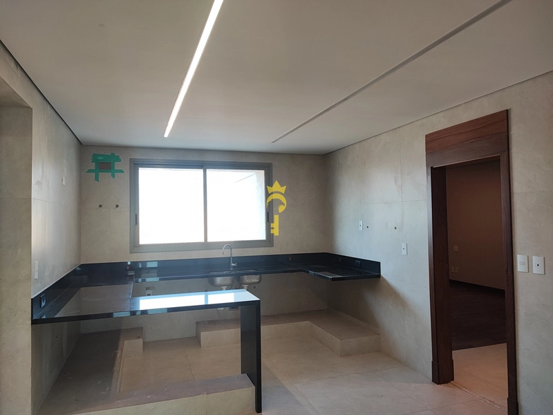 Apartamento de Alto Padrão à Venda com 4 suítes : 17ª foto da galeria de imagens do imóvel