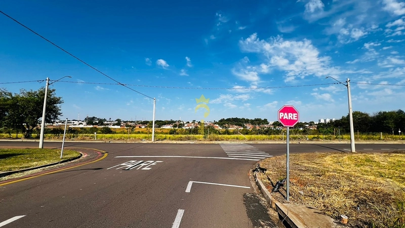 Lote com 200 m² à venda - Bairro Costa Ville: 1ª foto da galeria de imagens do imóvel