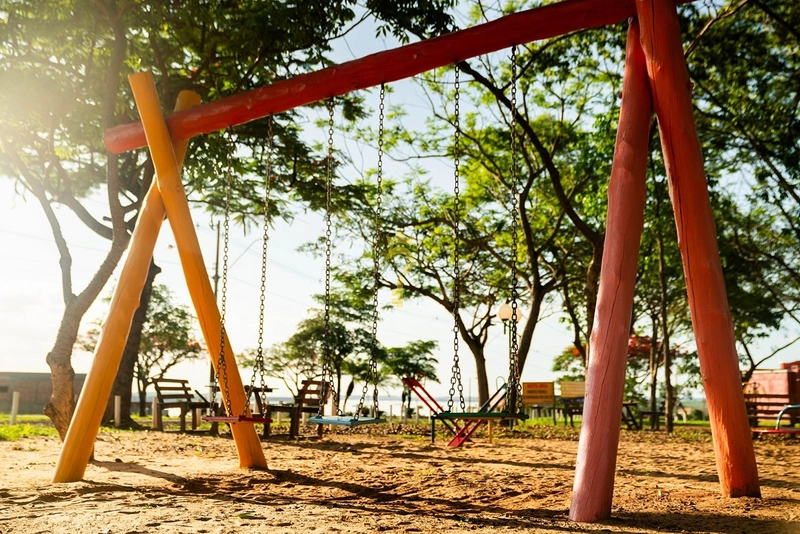 Terreno perto do píer à venda, condomínio Costa Azul: 10ª foto da galeria de imagens do imóvel