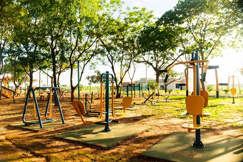 Terreno perto do píer à venda, condomínio Costa Azul: 9ª foto da galeria de imagens do imóvel