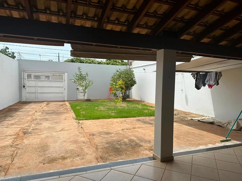 Casa para venda - com 2 dormitórios - bairro em Araçatuba - SP: 2ª foto da galeria de imagens do imóvel