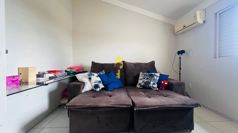 Casa com 3 pavimentos com elevador a venda: 8ª foto da galeria de imagens do imóvel