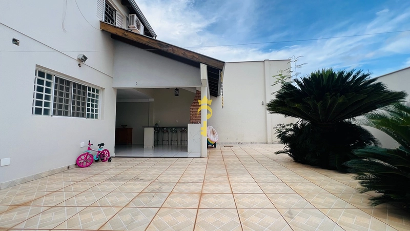 Casa com 3 pavimentos com elevador a venda: 22ª foto da galeria de imagens do imóvel