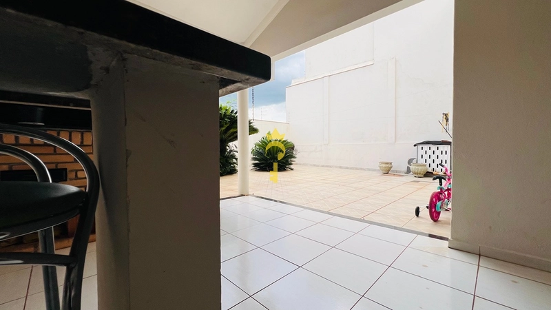 Casa com 3 pavimentos com elevador a venda: 18ª foto da galeria de imagens do imóvel