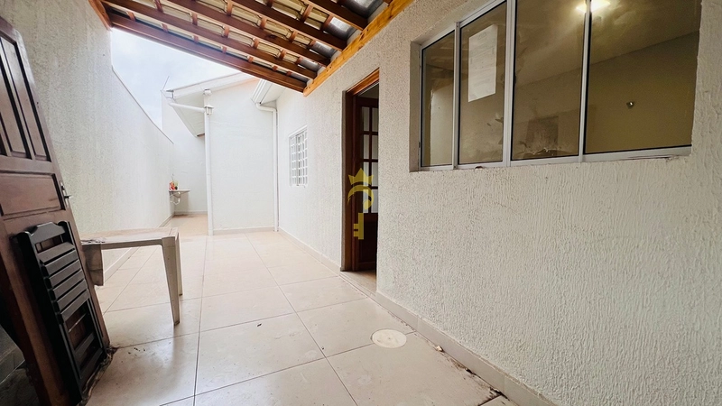 Casa Moderna à Venda no Bairro Paraíso | 2 Quartos com Suíte, Ilha em Quartzo e Localização Privilegiada – Araçatuba: 4ª foto da galeria de imagens do imóvel