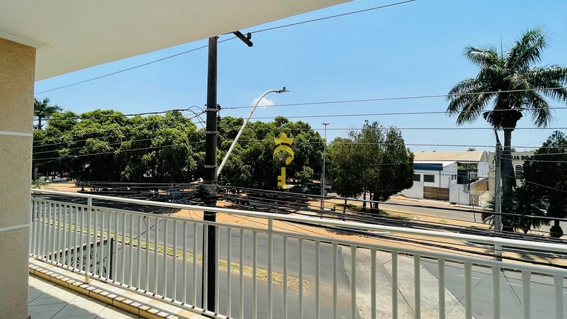 Sobrado para venda 3 dormitórios - salão comercial em baixo - garagens para 3 carros - bairro Planalto : 10ª foto da galeria de imagens do imóvel