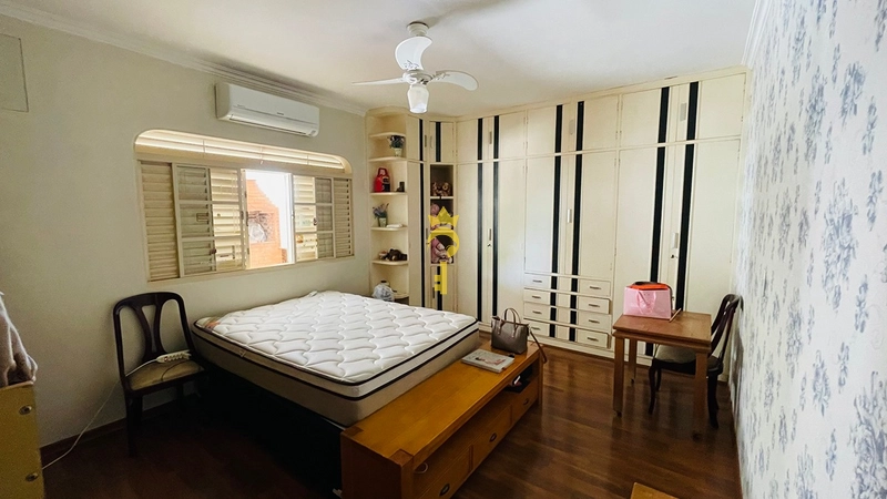 Sobrado para venda 3 dormitórios - salão comercial em baixo - garagens para 3 carros - bairro Planalto : 20ª foto da galeria de imagens do imóvel