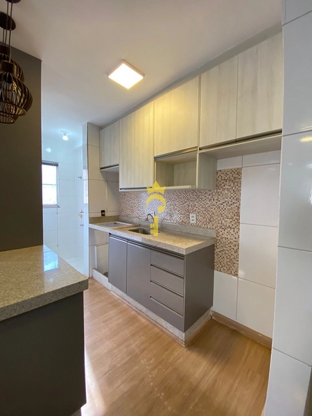 Apartamento com sacada e bastante móveis planejados : 5ª foto da galeria de imagens do imóvel