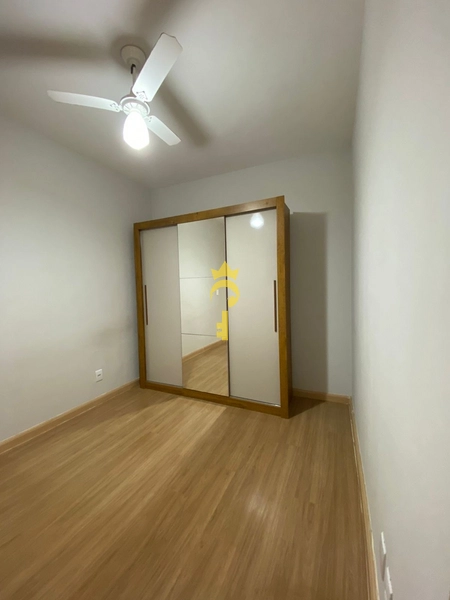 Apartamento com sacada e bastante móveis planejados : 9ª foto da galeria de imagens do imóvel