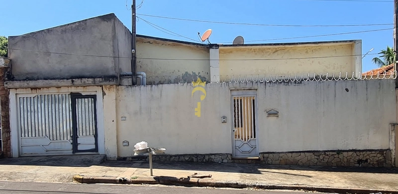 Casa com 03 quartos, 02 vagas à venda, Bairro. Vila  Bandeirantes: 1ª foto da galeria de imagens do imóvel