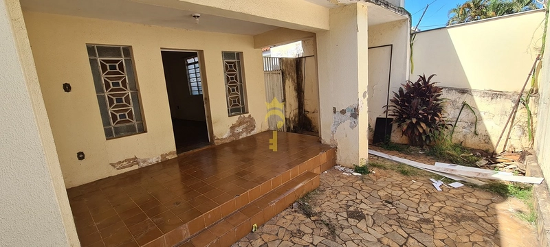 Casa com 03 quartos, 02 vagas à venda, Bairro. Vila  Bandeirantes: 17ª foto da galeria de imagens do imóvel