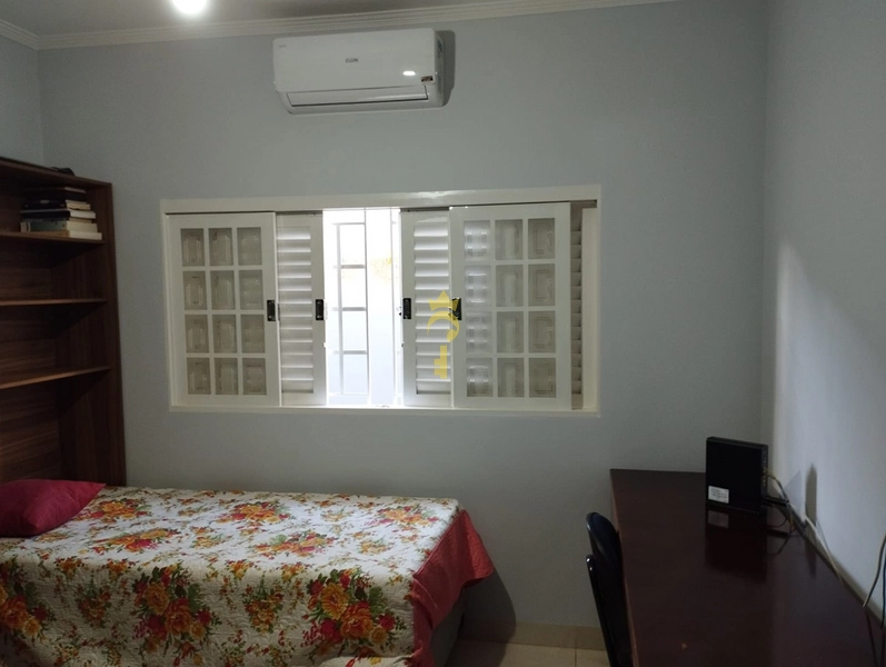 Casa com 3 Dorm sendo 1 suite à venda : 10ª foto da galeria de imagens do imóvel