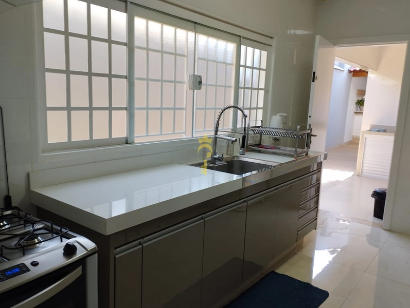 Casa com 3 Dorm sendo 1 suite à venda : 19ª foto da galeria de imagens do imóvel