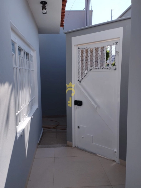 Casa com 3 Dorm sendo 1 suite à venda : 2ª foto da galeria de imagens do imóvel