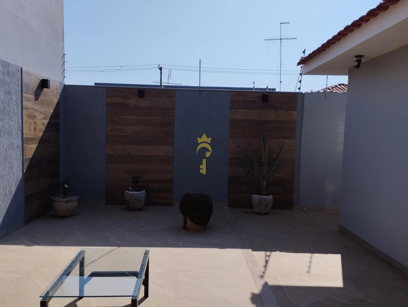 Casa com 3 Dorm sendo 1 suite à venda : 24ª foto da galeria de imagens do imóvel