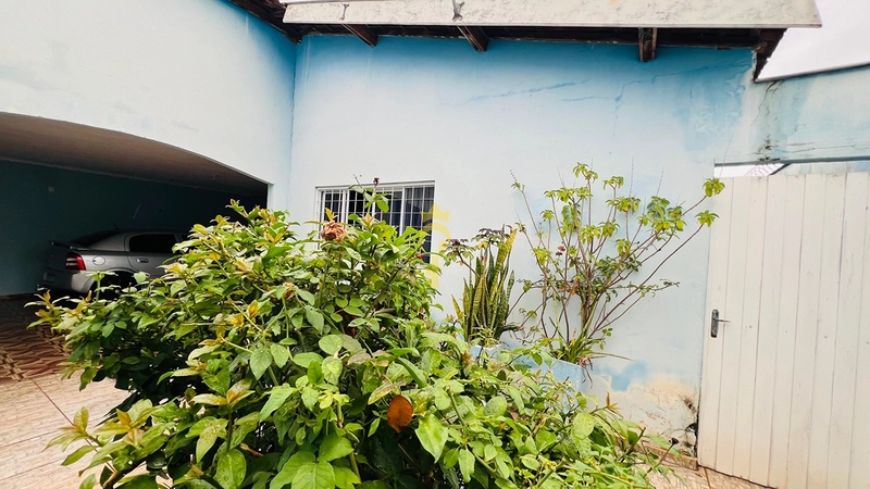 Casa com 2 dormitórios sendo 1 suíte - toda de laje : 3ª foto da galeria de imagens do imóvel