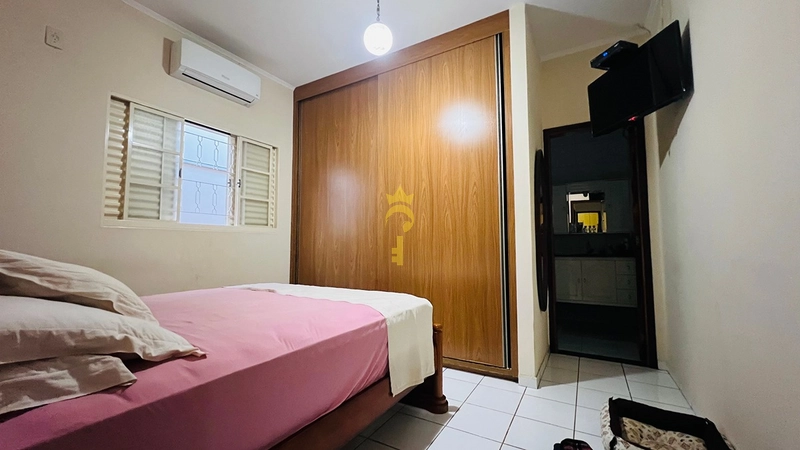 Casa com 3 dormitórios - sendo 1 suíte - Churrasqueira, piscina e energia solar - Concordia 1 : 8ª foto da galeria de imagens do imóvel