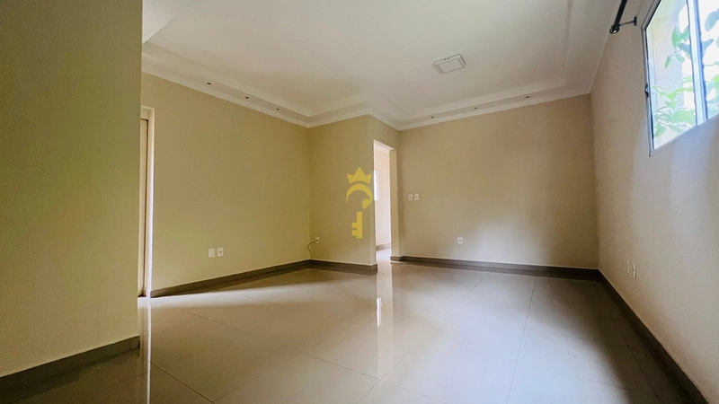 Sobrado em condomínio, perto da Unimed : 2ª foto da galeria de imagens do imóvel