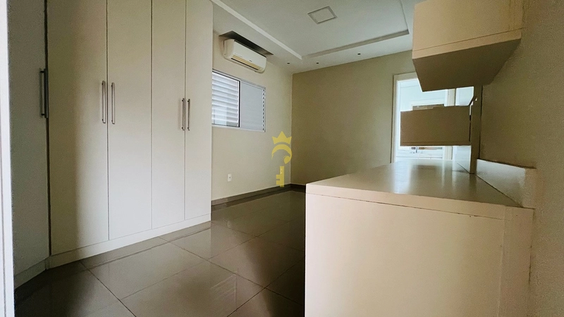 Sobrado em condomínio, perto da Unimed : 7ª foto da galeria de imagens do imóvel