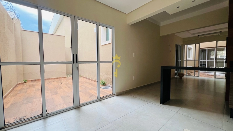 Sobrado em condomínio, perto da Unimed : 25ª foto da galeria de imagens do imóvel