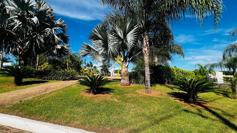 Terreno de esquina à venda no Residencial Barcelona 01: 3ª foto da galeria de imagens do imóvel