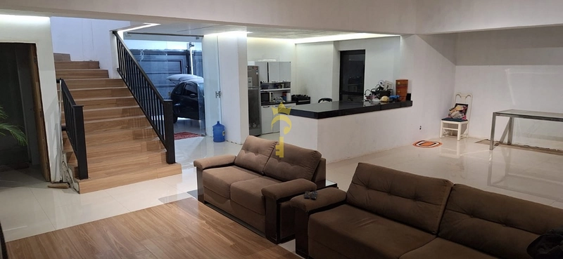 Casa à Venda no Bairro Concórdia 4 | 3 Pavimentos, 500 m² de Terreno e Localização Privilegiada – Araçatuba: 13ª foto da galeria de imagens do imóvel