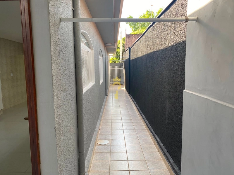 Casa de Esquina à Venda no Bairro Novo Umuarama | 3 Quartos com Suíte, Churrasqueira e Próximo à Santa Casa – Araçatuba: 18ª foto da galeria de imagens do imóvel