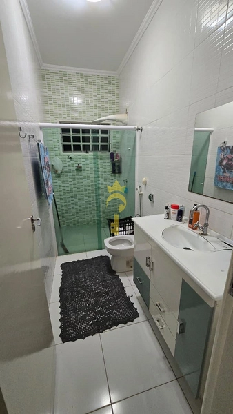 Casa com 2 dormitórios sendo 1 suíte com closet e banheira.: 16ª foto da galeria de imagens do imóvel
