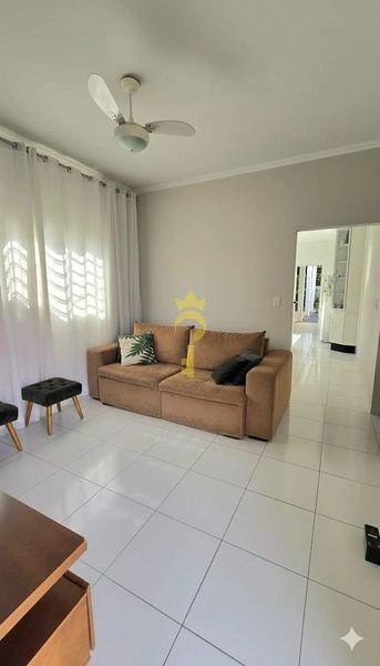 Casa com 2 dormitórios sendo 1 suíte com closet e banheira.: 8ª foto da galeria de imagens do imóvel