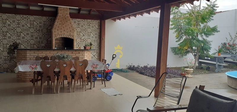 Casa com 2 dormitórios, Energia solar e quinta amplo : 3ª foto da galeria de imagens do imóvel