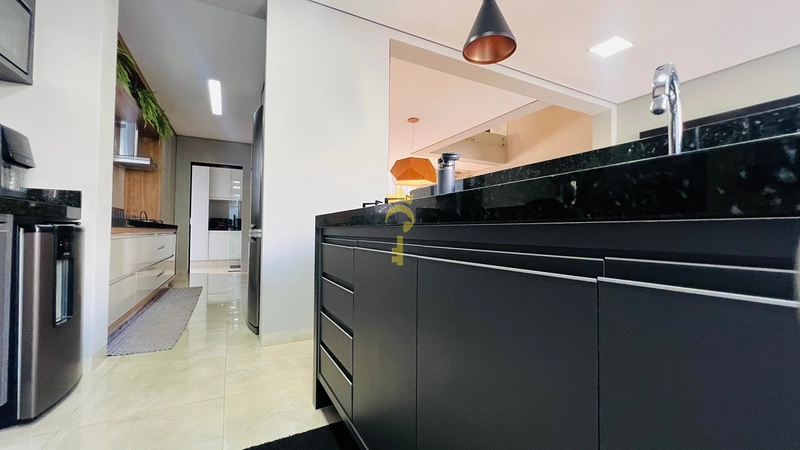 Sobrado à Venda no Condomínio Barcelona | 3 Quartos com Suíte, Piscina Aquecida e Energia Solar – Araçatuba: 21ª foto da galeria de imagens do imóvel