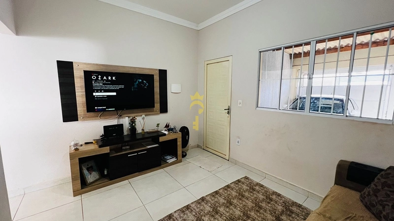 Casa com 2 dormitórios e 2 banheiros com garagem fechada e coberta : 6ª foto da galeria de imagens do imóvel