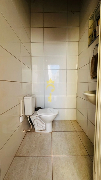 Casa com 2 dormitórios e 2 banheiros com garagem fechada e coberta : 13ª foto da galeria de imagens do imóvel