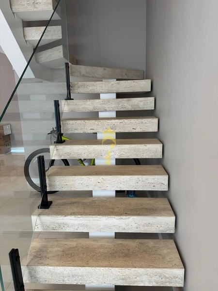 Casa com 4 suítes sendo 1 no térreo à venda, Res. Habiana 02: 18ª foto da galeria de imagens do imóvel