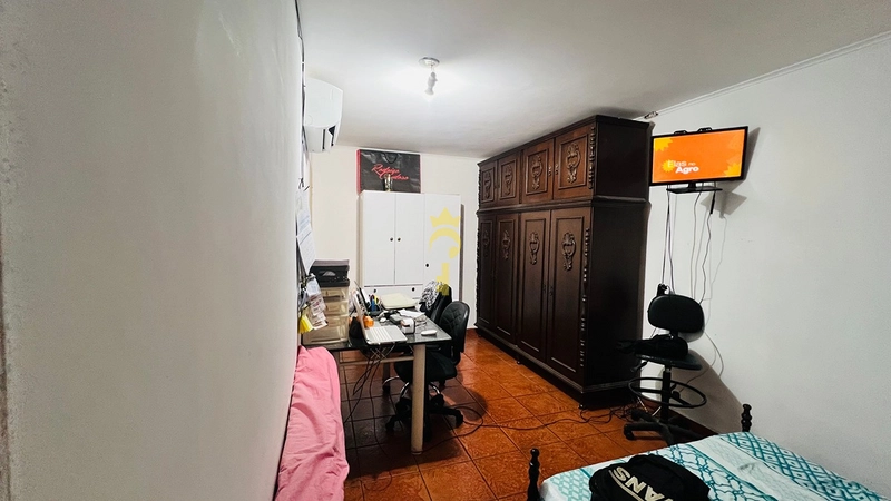 Casa à Venda no Bairro Bandeiras | 760 m² de Terreno, 4 Quartos, 3 Vagas e Potencial Comercial – Araçatuba: 3ª foto da galeria de imagens do imóvel